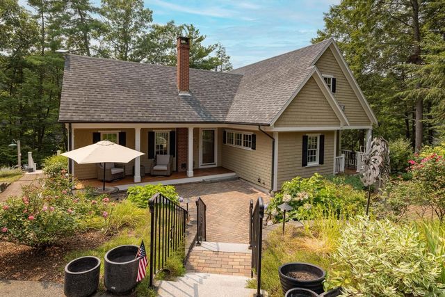 26 Smith Garrison Road, Newmarket, NH 03857