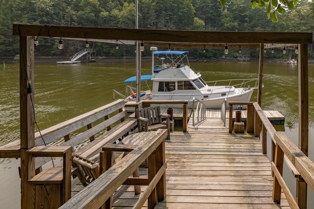 26 Smith Garrison Road, Newmarket, NH 03857