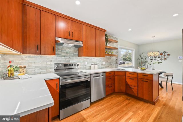 3402 WESSYNTON WAY, Alexandria, VA 22309