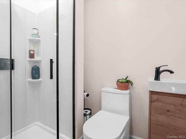 269 Carleton Drive E, Shirley, NY 11967