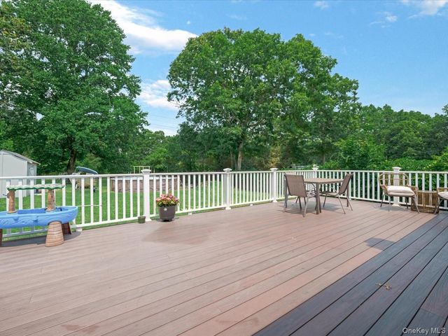 269 Carleton Drive E, Shirley, NY 11967