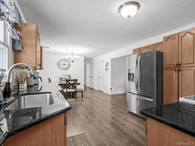269 Carleton Drive E, Shirley, NY 11967