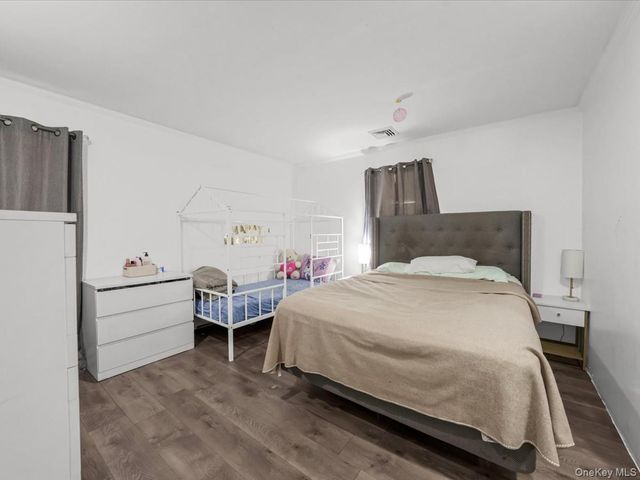269 Carleton Drive E, Shirley, NY 11967