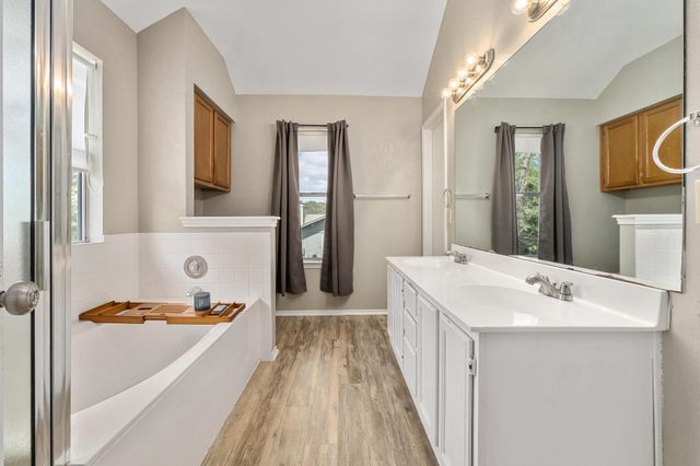 10512 Watchful Fox DR, Austin, TX 78748