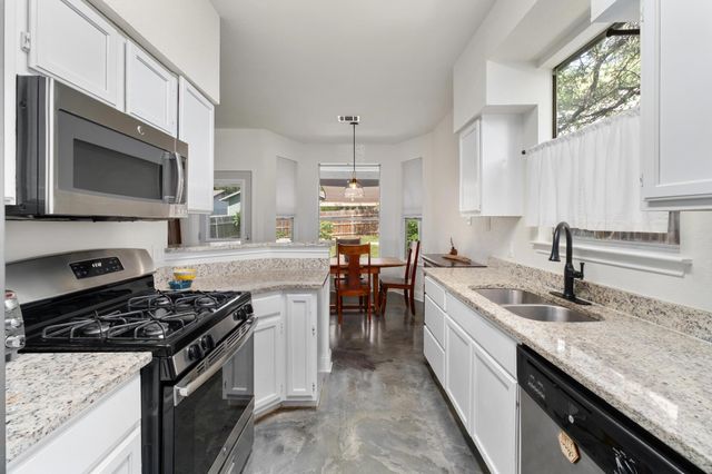 10512 Watchful Fox DR, Austin, TX 78748