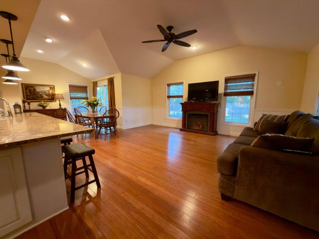 2151 S BROOKFIELD ST, Vineland, NJ 08361