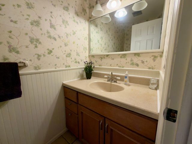 2151 S BROOKFIELD ST, Vineland, NJ 08361