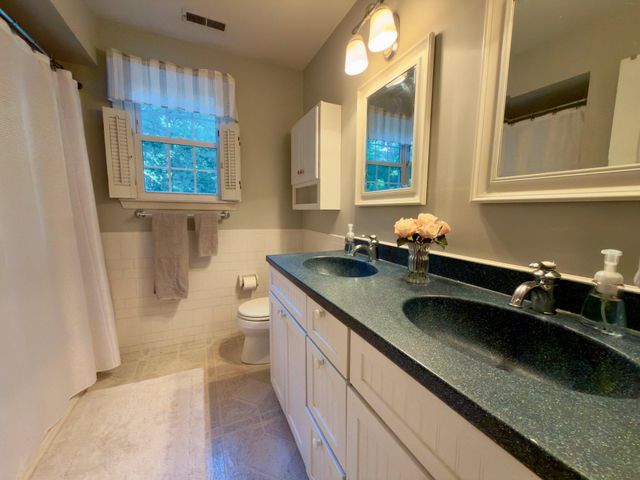 2151 S BROOKFIELD ST, Vineland, NJ 08361