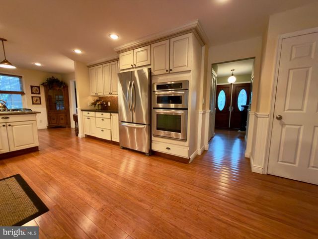 2151 S BROOKFIELD ST, Vineland, NJ 08361