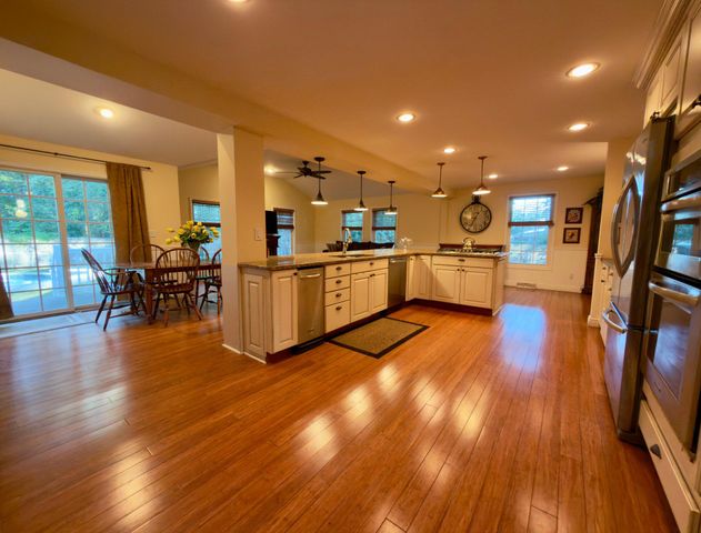 2151 S BROOKFIELD ST, Vineland, NJ 08361