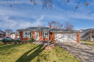 3215 Chase Drive, Warren, MI 48091