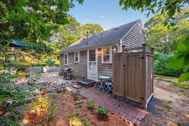 22 Country Lane, Chatham, MA 02659