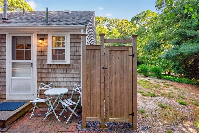 22 Country Lane, Chatham, MA 02659