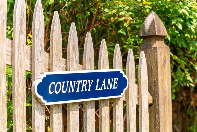 22 Country Lane, Chatham, MA 02659