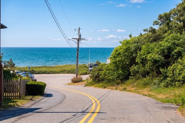 22 Country Lane, Chatham, MA 02659