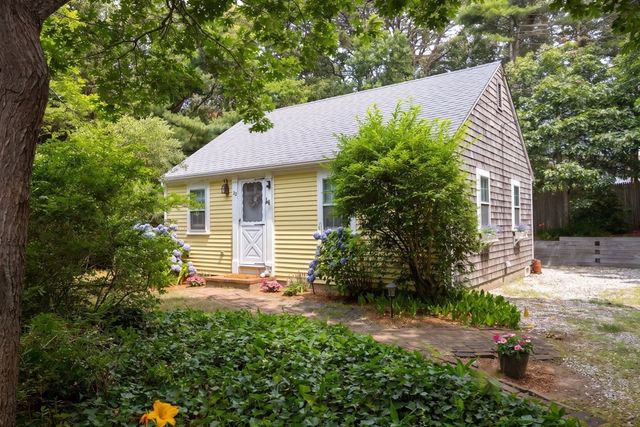22 Country Lane, Chatham, MA 02659