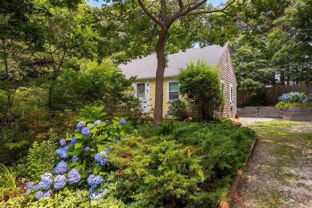 22 Country Lane, Chatham, MA 02659