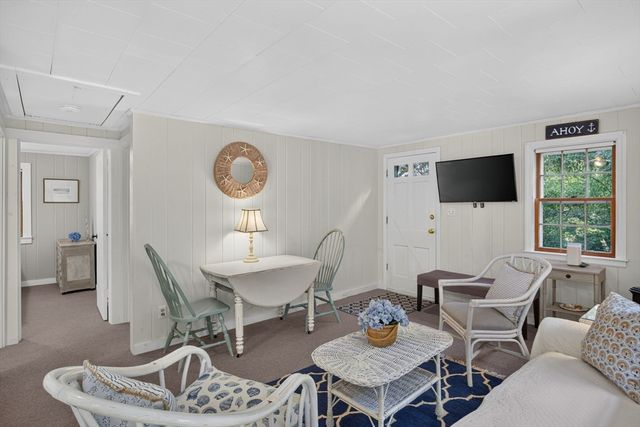 22 Country Lane, Chatham, MA 02659