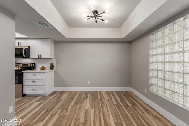 214 E RUTH Avenue 109, Phoenix, AZ 85020