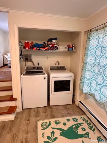 36 Attawan Road, East Lyme, CT 06357