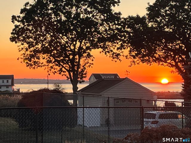 36 Attawan Road, East Lyme, CT 06357