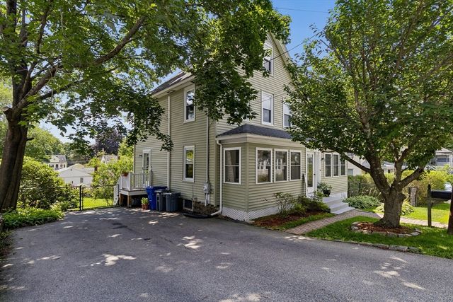 9 Crane Ave, Maynard, MA 01754
