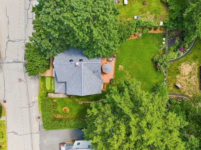 9 Crane Ave, Maynard, MA 01754