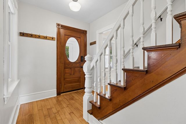 9 Crane Ave, Maynard, MA 01754