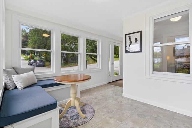 9 Crane Ave, Maynard, MA 01754