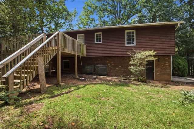 255 Belmont Farms Drive, Ellenwood, GA 30294