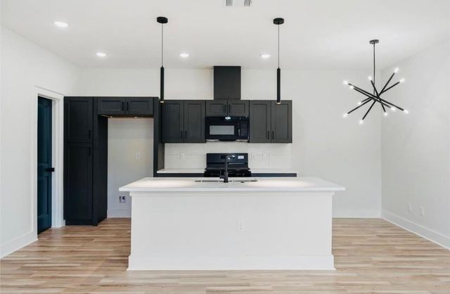 1615 Dolly Wright Street B, Houston, TX 77088