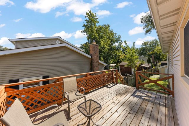 409 Maple Lane, Darien, IL 60561