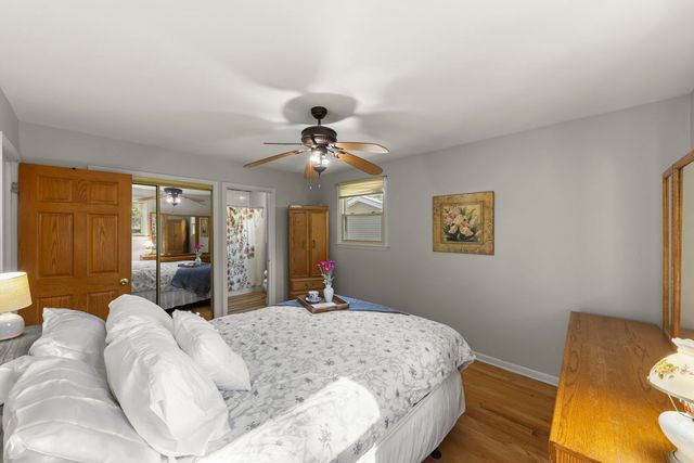 409 Maple Lane, Darien, IL 60561