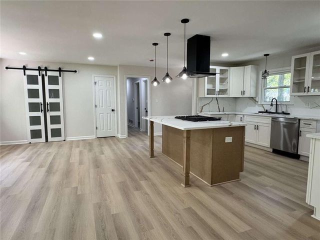 1720 Starlight Drive, Marietta, GA 30062