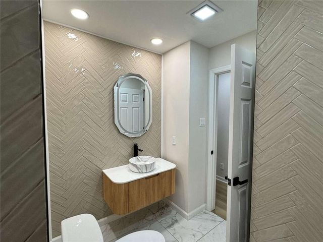 1720 Starlight Drive, Marietta, GA 30062