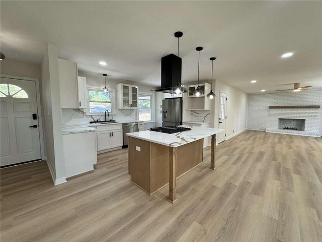 1720 Starlight Drive, Marietta, GA 30062