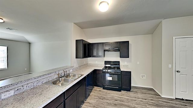 10505 NW 19th Street, Yukon, OK 73099