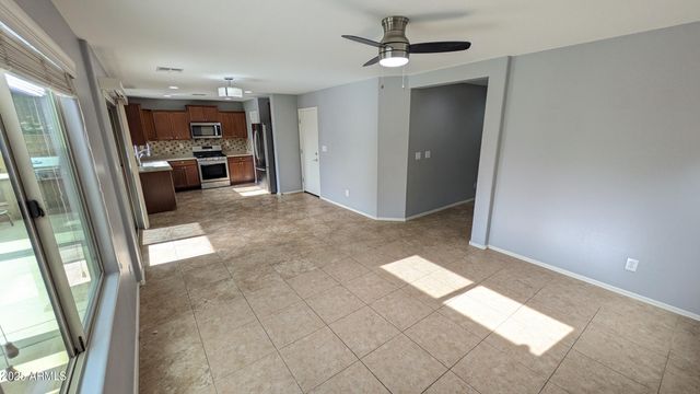 1717 W BUCKHORN Trail, Phoenix, AZ 85085