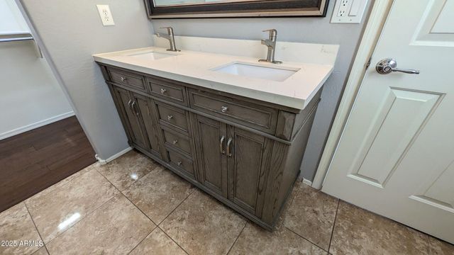 1717 W BUCKHORN Trail, Phoenix, AZ 85085