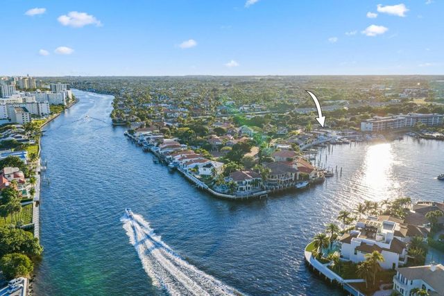 483 Pelican Way, Delray Beach, FL 33483