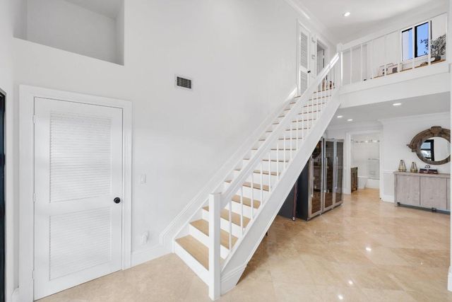 483 Pelican Way, Delray Beach, FL 33483