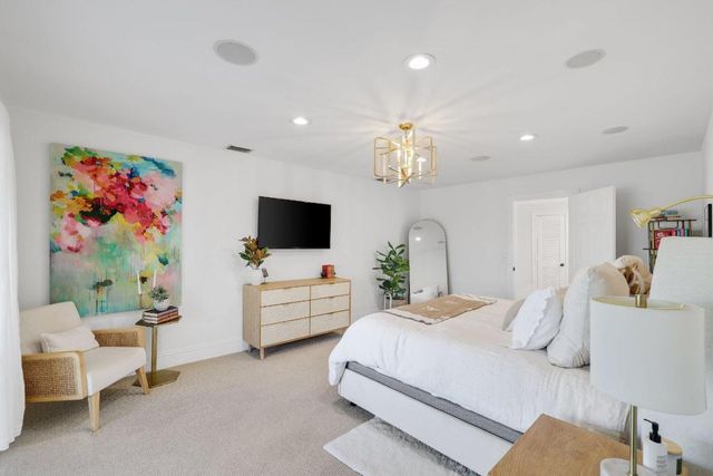 483 Pelican Way, Delray Beach, FL 33483