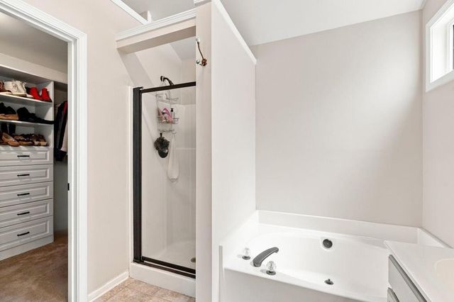 15000 Crabapple Lake Drive, Roswell, GA 30076