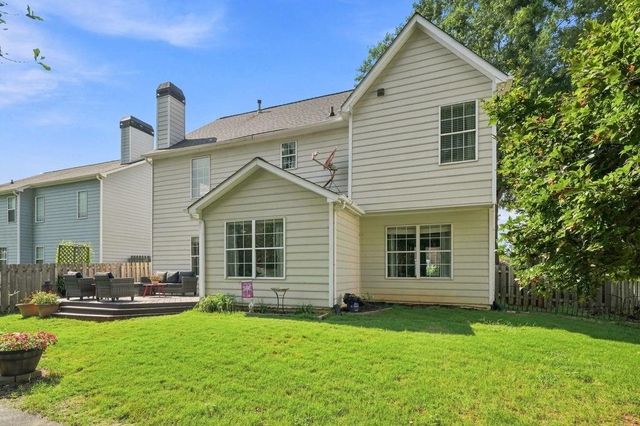 15000 Crabapple Lake Drive, Roswell, GA 30076