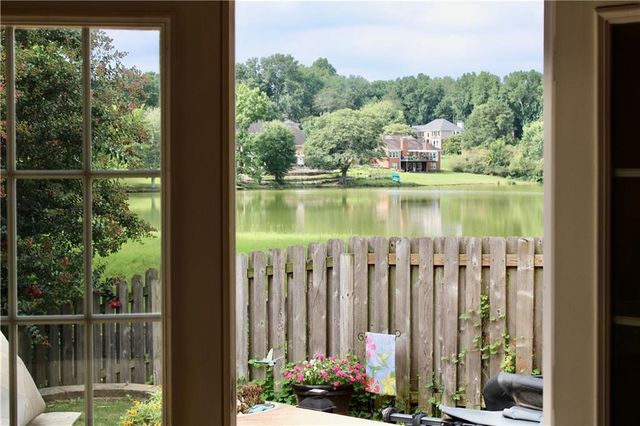 15000 Crabapple Lake Drive, Roswell, GA 30076