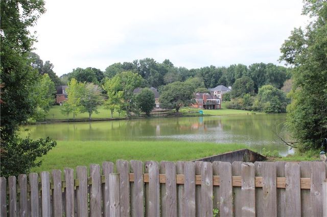 15000 Crabapple Lake Drive, Roswell, GA 30076