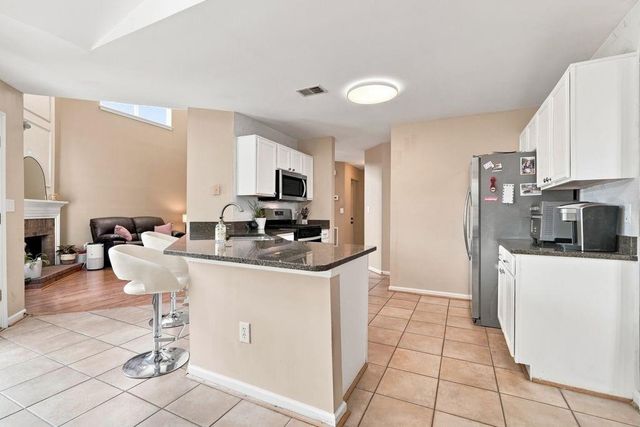 15000 Crabapple Lake Drive, Roswell, GA 30076