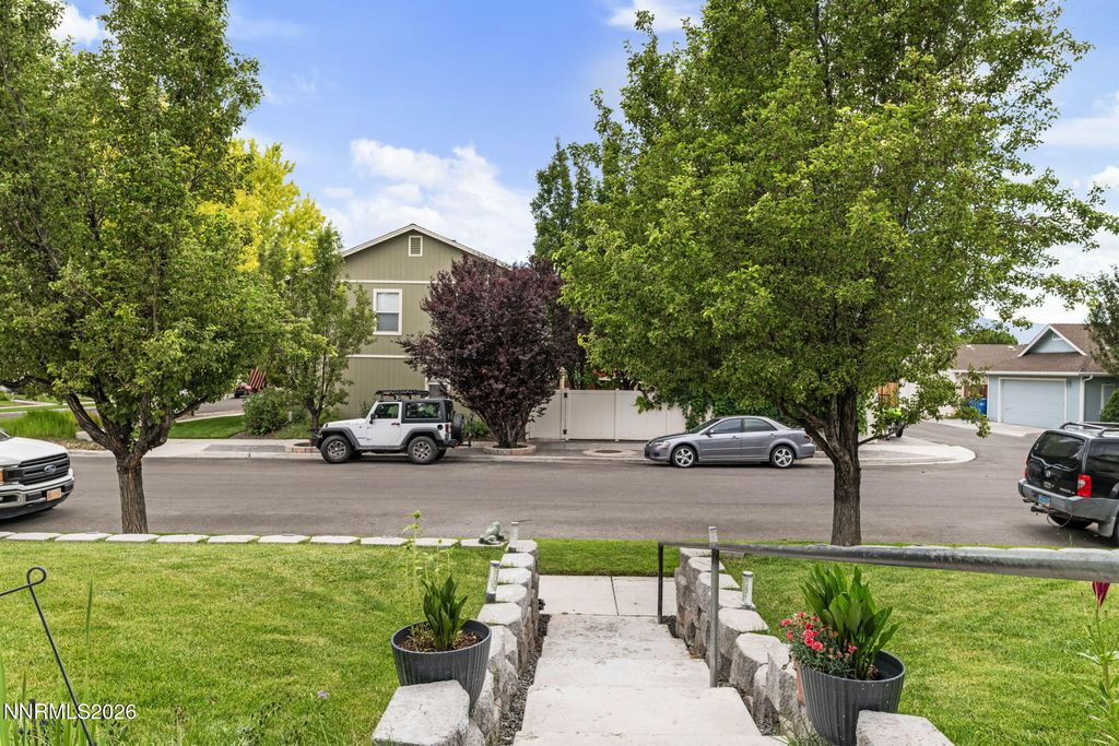 1341 Mountain Ash Way, Gardnerville, NV 89410