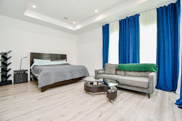 7603 Jacquelyn Gardens Lane, Houston, TX 77055