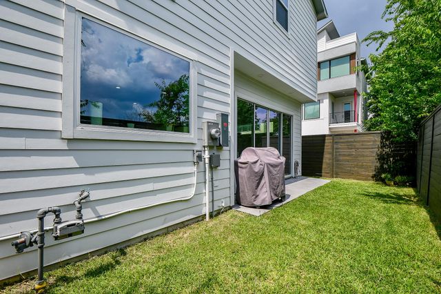 7603 Jacquelyn Gardens Lane, Houston, TX 77055